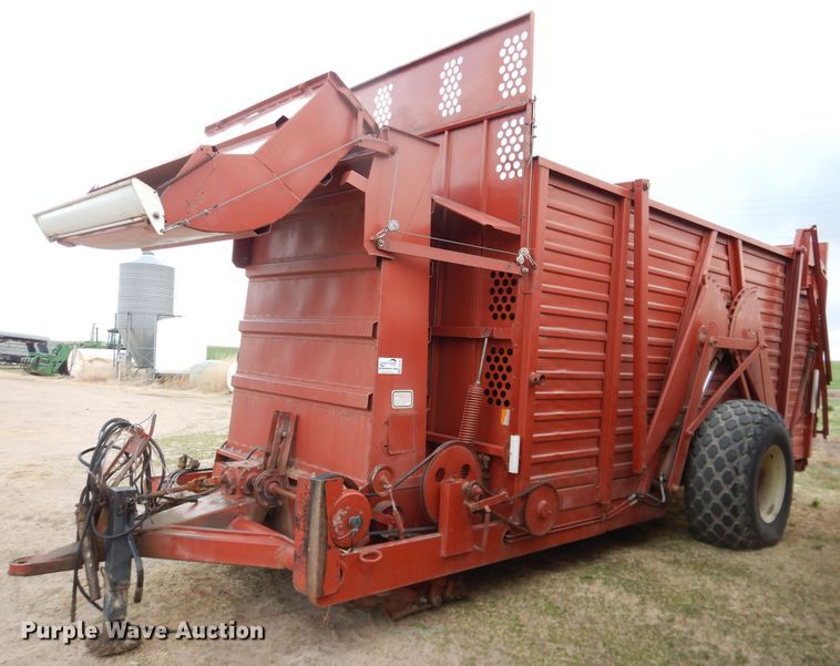 image for item DJ1191 Hesston hay bale stacker