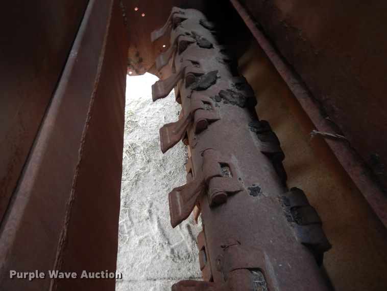 image for item DJ1191 Hesston hay bale stacker