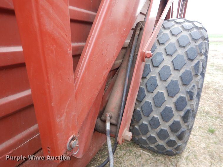 image for item DJ1191 Hesston hay bale stacker