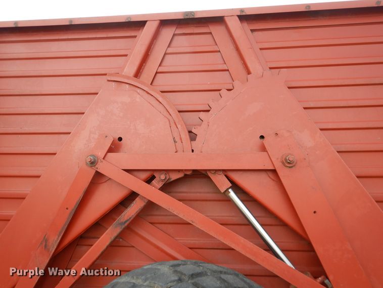 image for item DJ1191 Hesston hay bale stacker