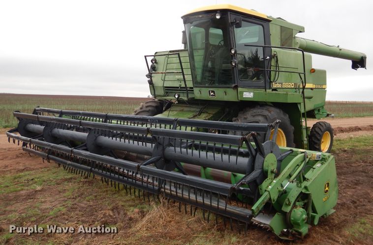 image for item DJ1200 1983 John Deere 8820  combine