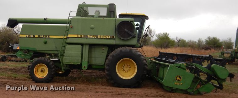 image for item DJ1200 1983 John Deere 8820  combine
