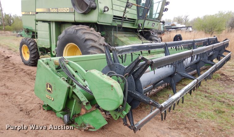 image for item DJ1200 1983 John Deere 8820  combine