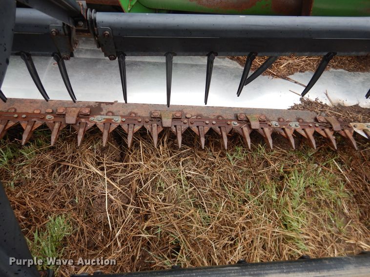 image for item DJ1200 1983 John Deere 8820  combine