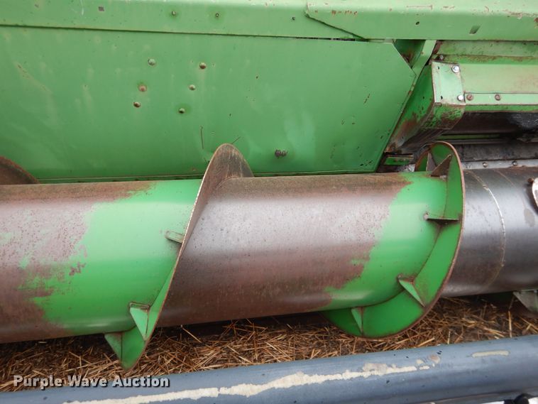 image for item DJ1200 1983 John Deere 8820  combine