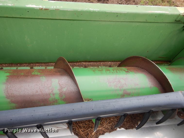 image for item DJ1200 1983 John Deere 8820  combine