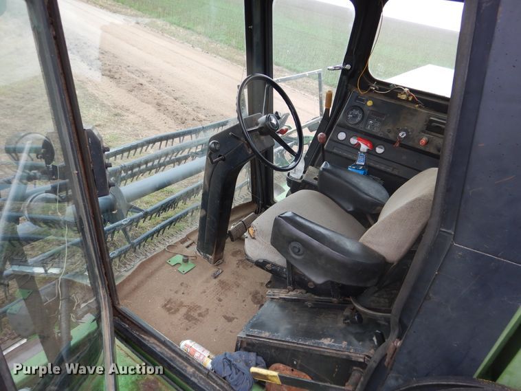 image for item DJ1200 1983 John Deere 8820  combine