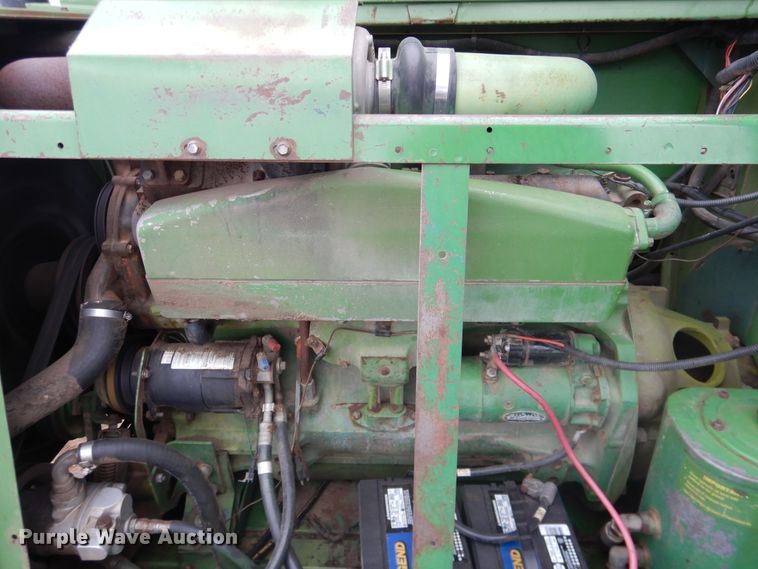 image for item DJ1200 1983 John Deere 8820  combine