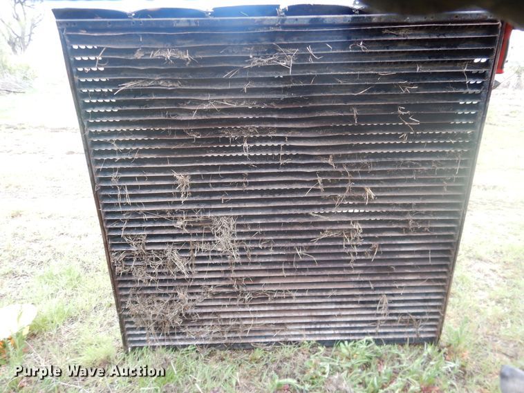 image for item DJ1200 1983 John Deere 8820  combine