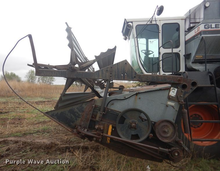 image for item DJ1201 Gleaner L2  combine