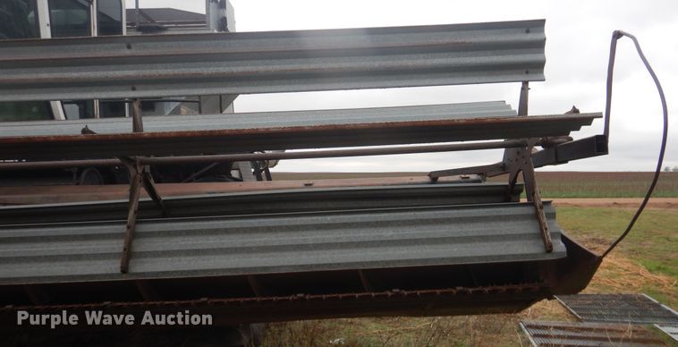 image for item DJ1201 Gleaner L2  combine