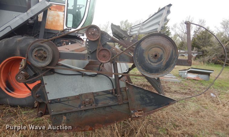 image for item DJ1201 Gleaner L2  combine