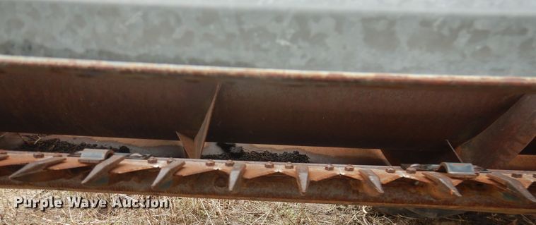 image for item DJ1201 Gleaner L2  combine