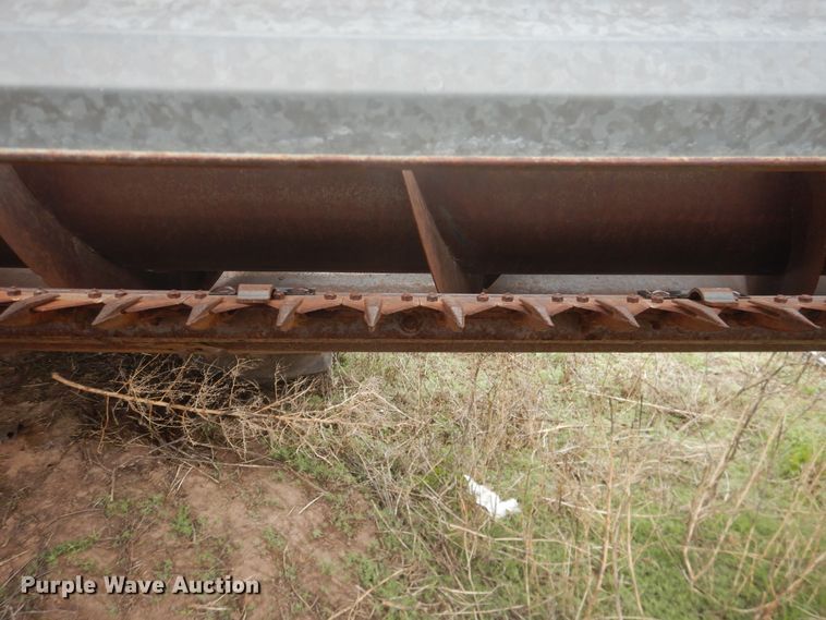 image for item DJ1201 Gleaner L2  combine