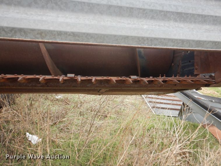 image for item DJ1201 Gleaner L2  combine