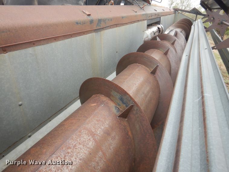 image for item DJ1201 Gleaner L2  combine