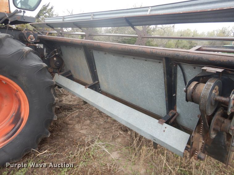 image for item DJ1201 Gleaner L2  combine