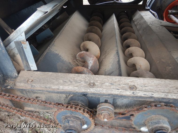 image for item DJ1201 Gleaner L2  combine