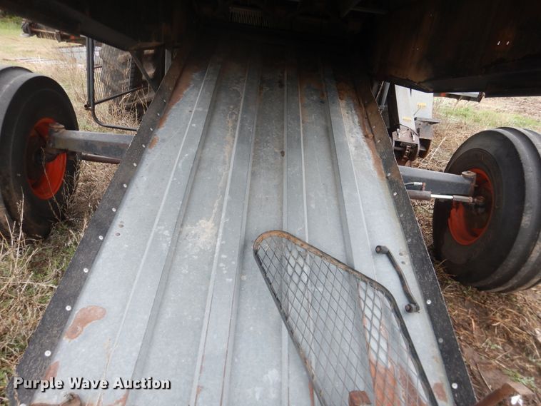 image for item DJ1201 Gleaner L2  combine