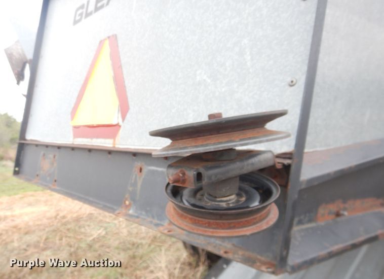 image for item DJ1201 Gleaner L2  combine