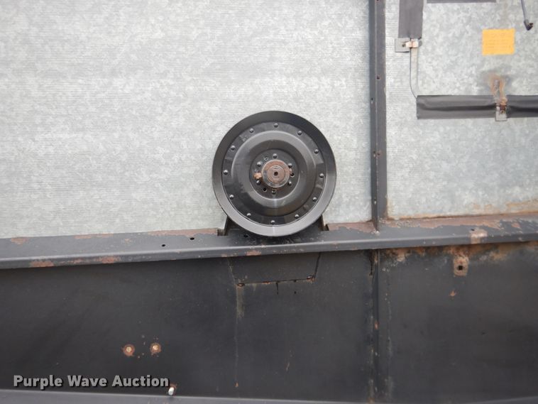 image for item DJ1201 Gleaner L2  combine