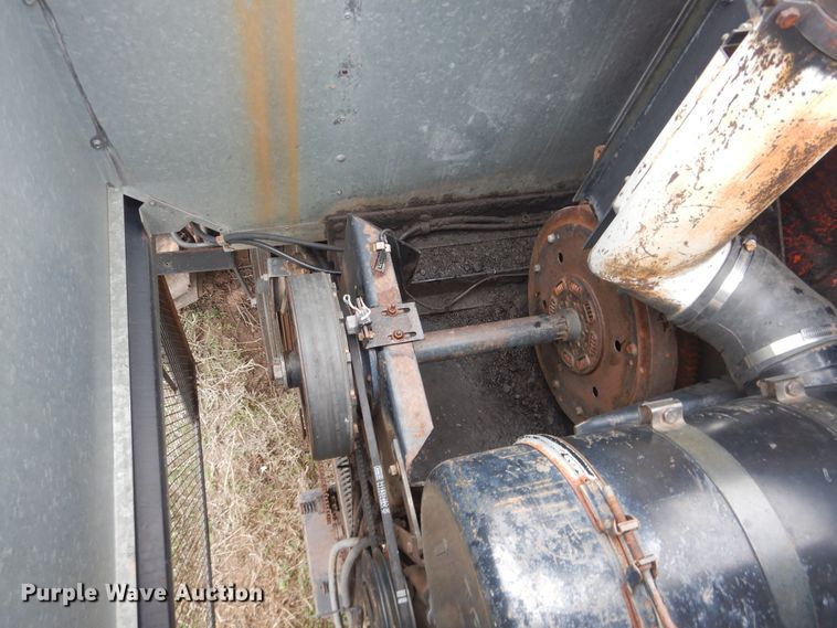 image for item DJ1201 Gleaner L2  combine