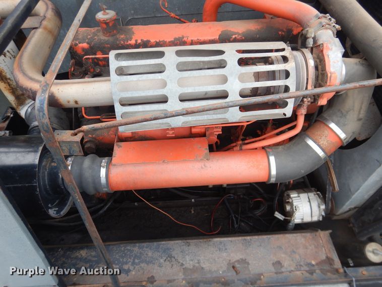 image for item DJ1201 Gleaner L2  combine