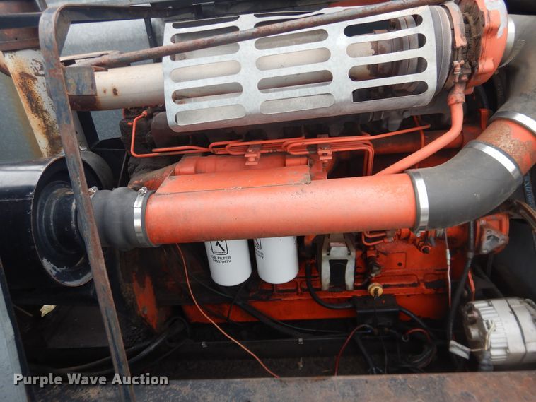 image for item DJ1201 Gleaner L2  combine