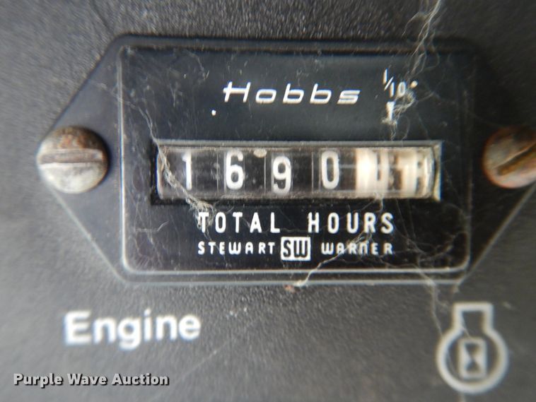 image for item DJ1201 Gleaner L2  combine