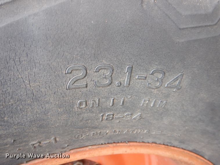 image for item DJ1201 Gleaner L2  combine