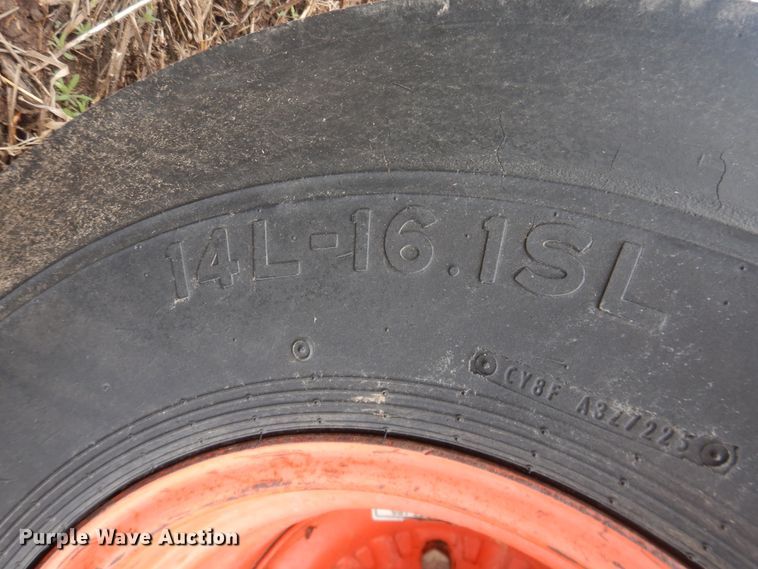 image for item DJ1201 Gleaner L2  combine