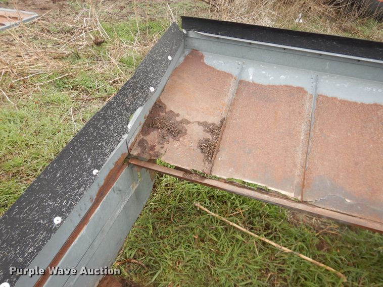 image for item DJ1201 Gleaner L2  combine