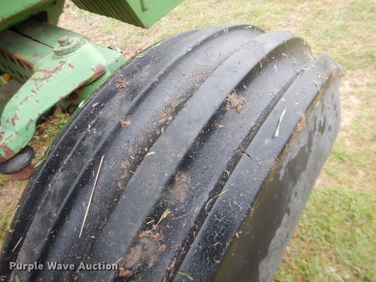 image for item DJ1203 1980 John Deere 4640  tractor