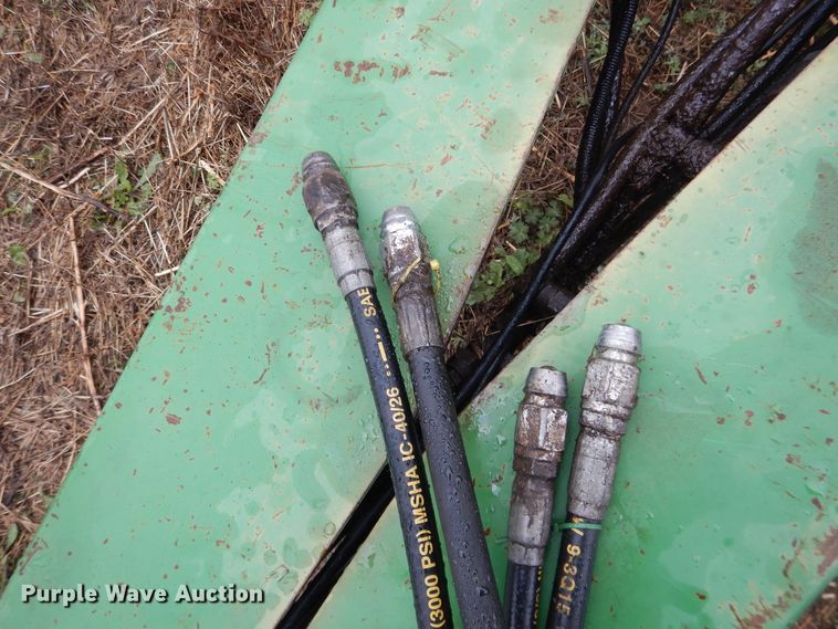 image for item DJ1205 John Deere 7200 Max Emerge 2  planter