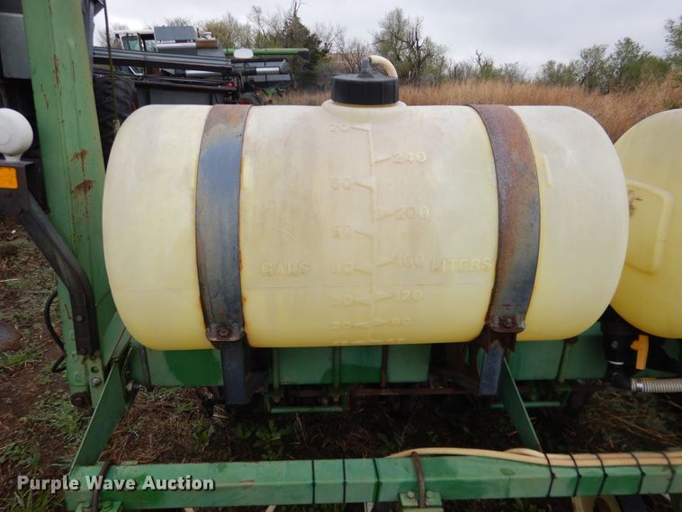 image for item DJ1205 John Deere 7200 Max Emerge 2  planter