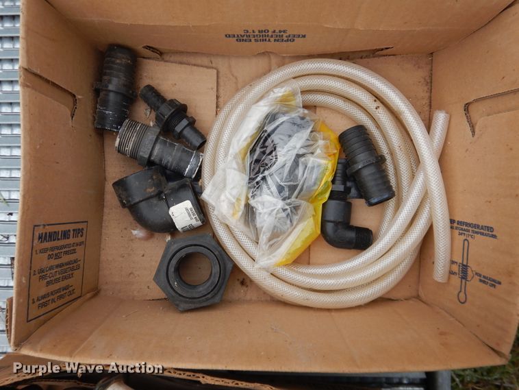 image for item DJ1205 John Deere 7200 Max Emerge 2  planter