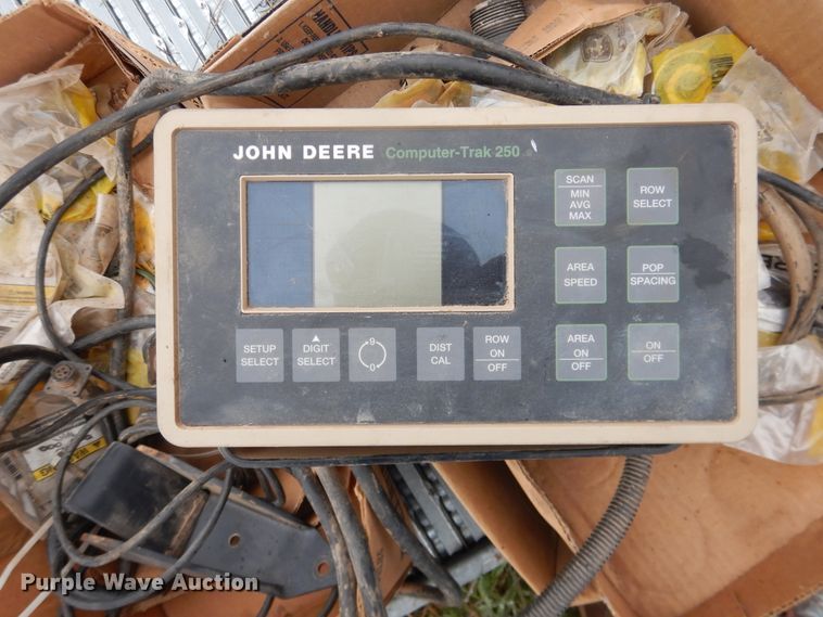 image for item DJ1205 John Deere 7200 Max Emerge 2  planter