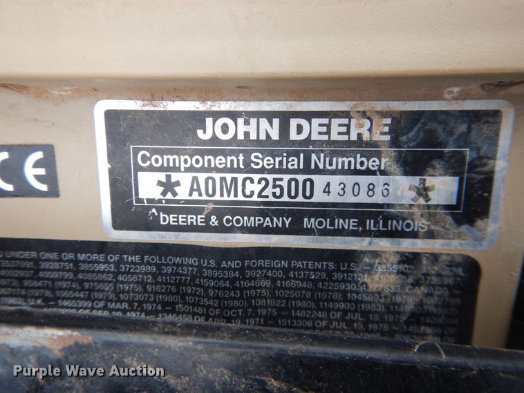 image for item DJ1205 John Deere 7200 Max Emerge 2  planter