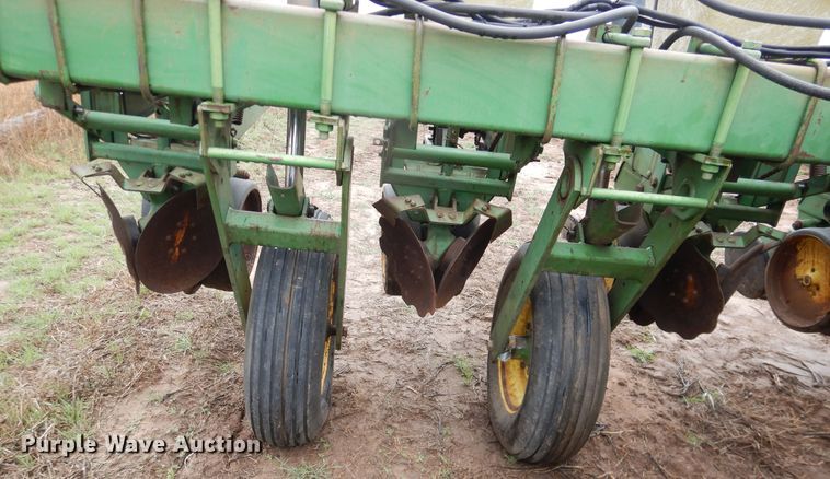 image for item DJ1206 John Deere 7000  planter