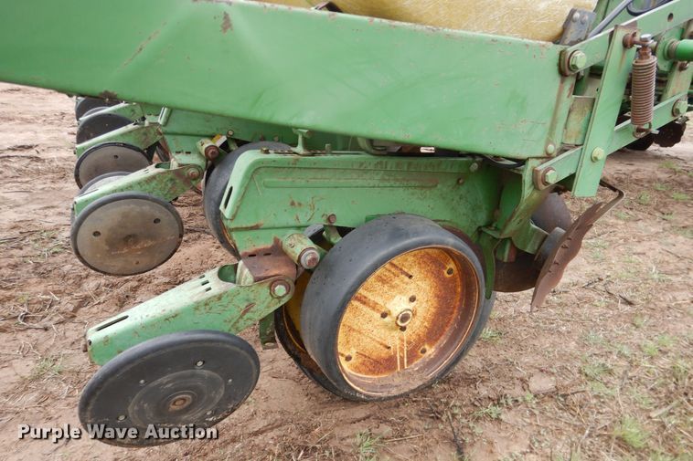 image for item DJ1206 John Deere 7000  planter