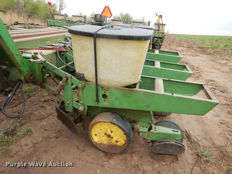 image for item DJ1206 John Deere 7000  planter