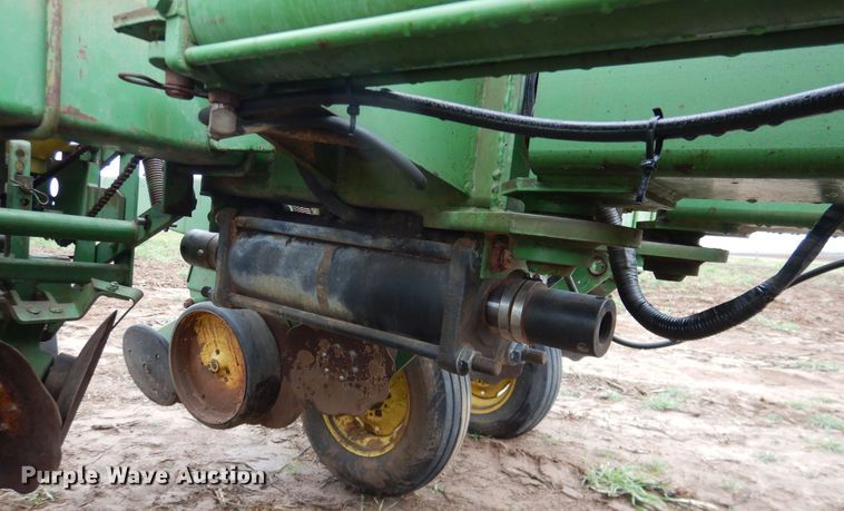 image for item DJ1206 John Deere 7000  planter