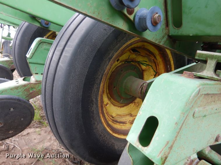 image for item DJ1206 John Deere 7000  planter