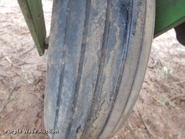 image for item DJ1206 John Deere 7000  planter