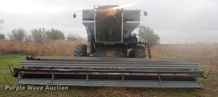 image for item DJ1208 Gleaner L3  combine