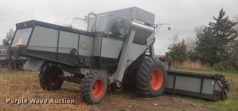 image for item DJ1208 Gleaner L3  combine