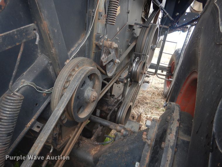 image for item DJ1208 Gleaner L3  combine