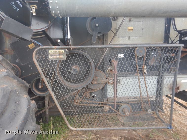 image for item DJ1208 Gleaner L3  combine