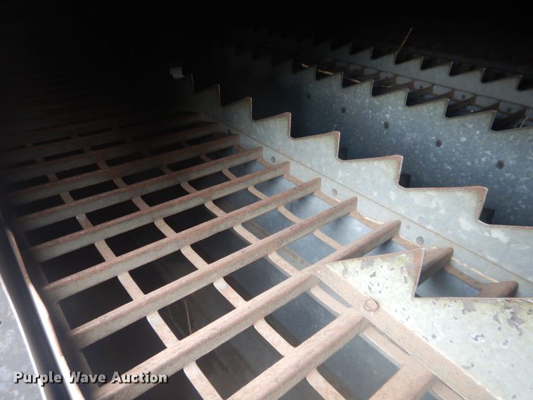 image for item DJ1208 Gleaner L3  combine