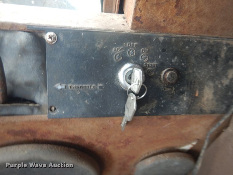 image for item DJ1208 Gleaner L3  combine